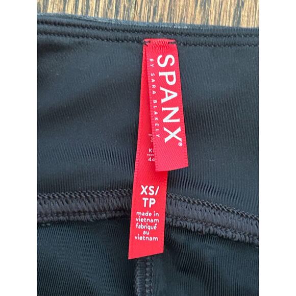 NWT Spanx Women's Very Black & White Side Stripe Faux Leather Leggings Size XS - Picture 7 of 11